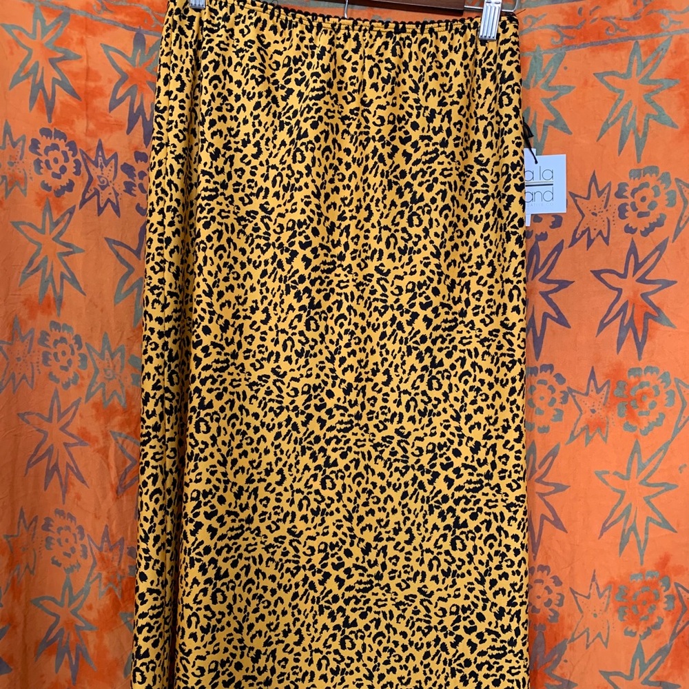 Cheetah midi skirt